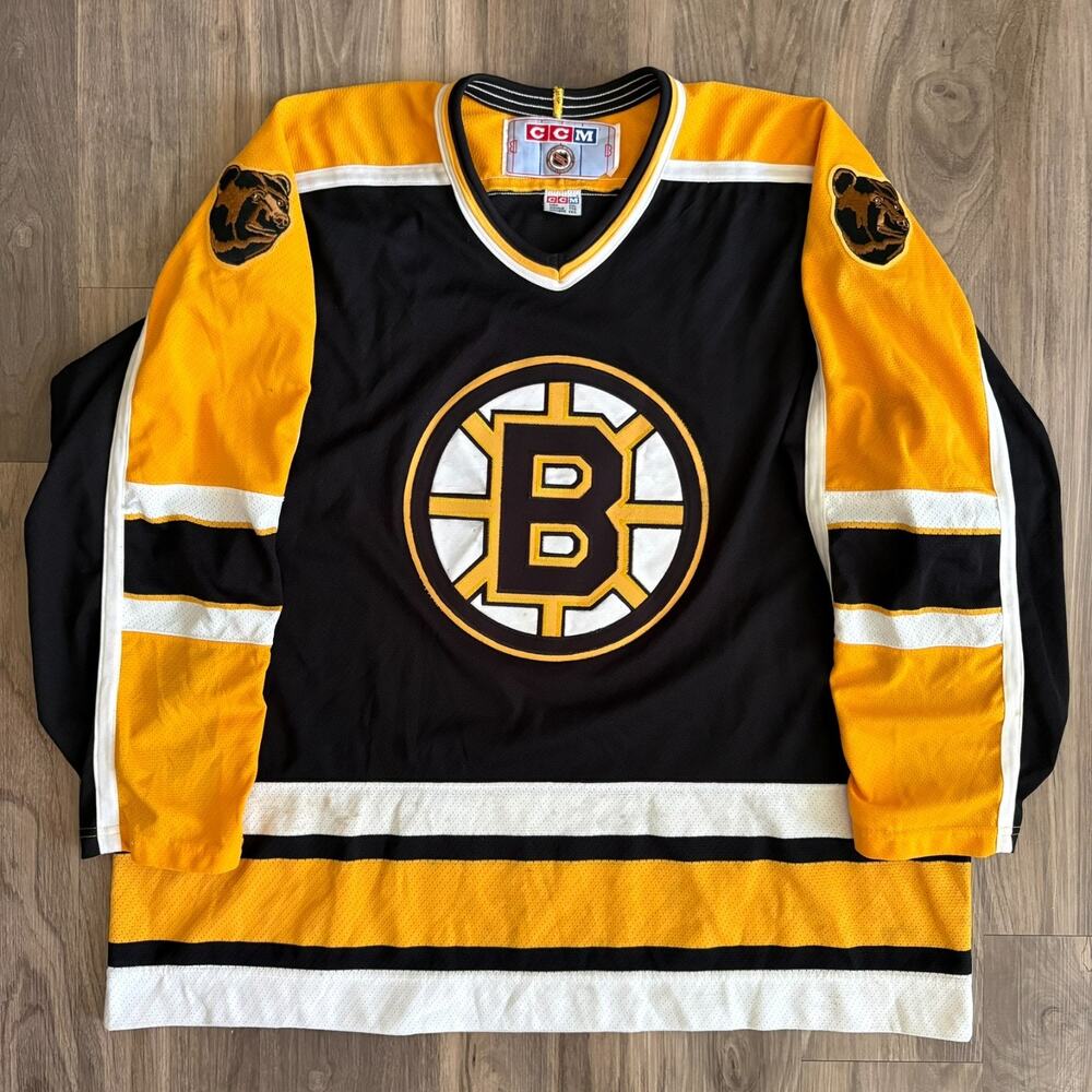 Vintage Boston Bruins Hockey Jersey Men's Size 2XL CCM 1990s NHL Pooh Bear